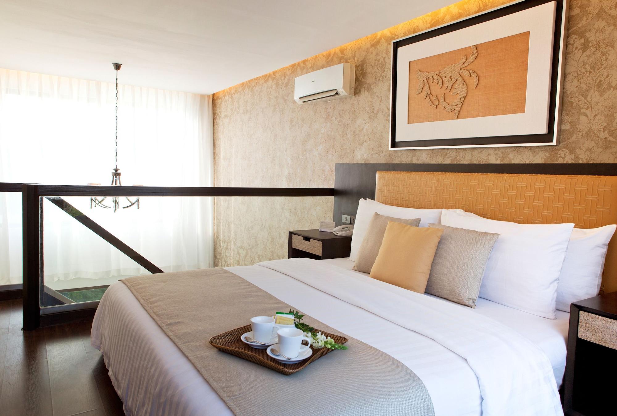 The District Boracay 4*
